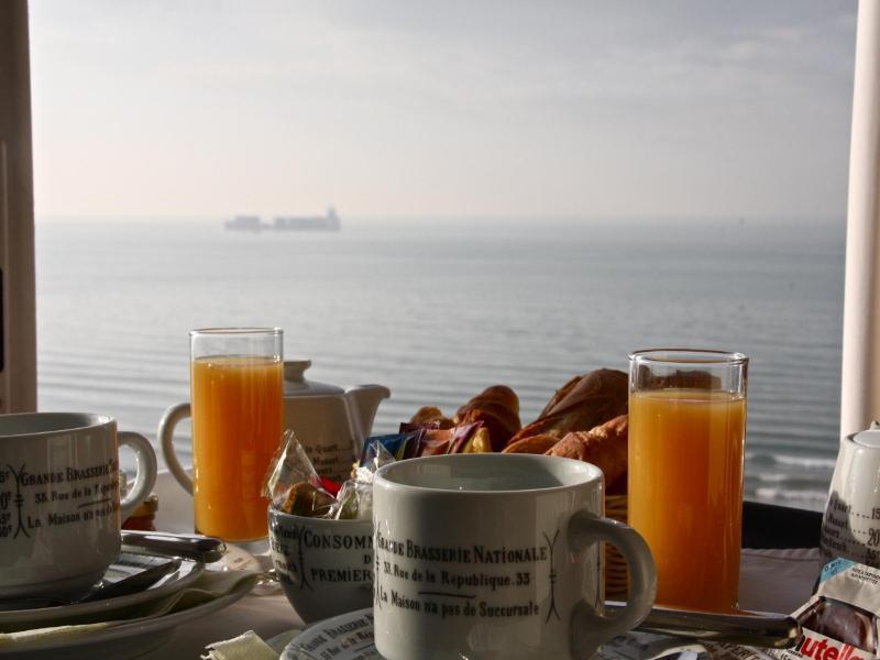 Logis Hotel - La Petite Rade Le Havre Eksteriør billede