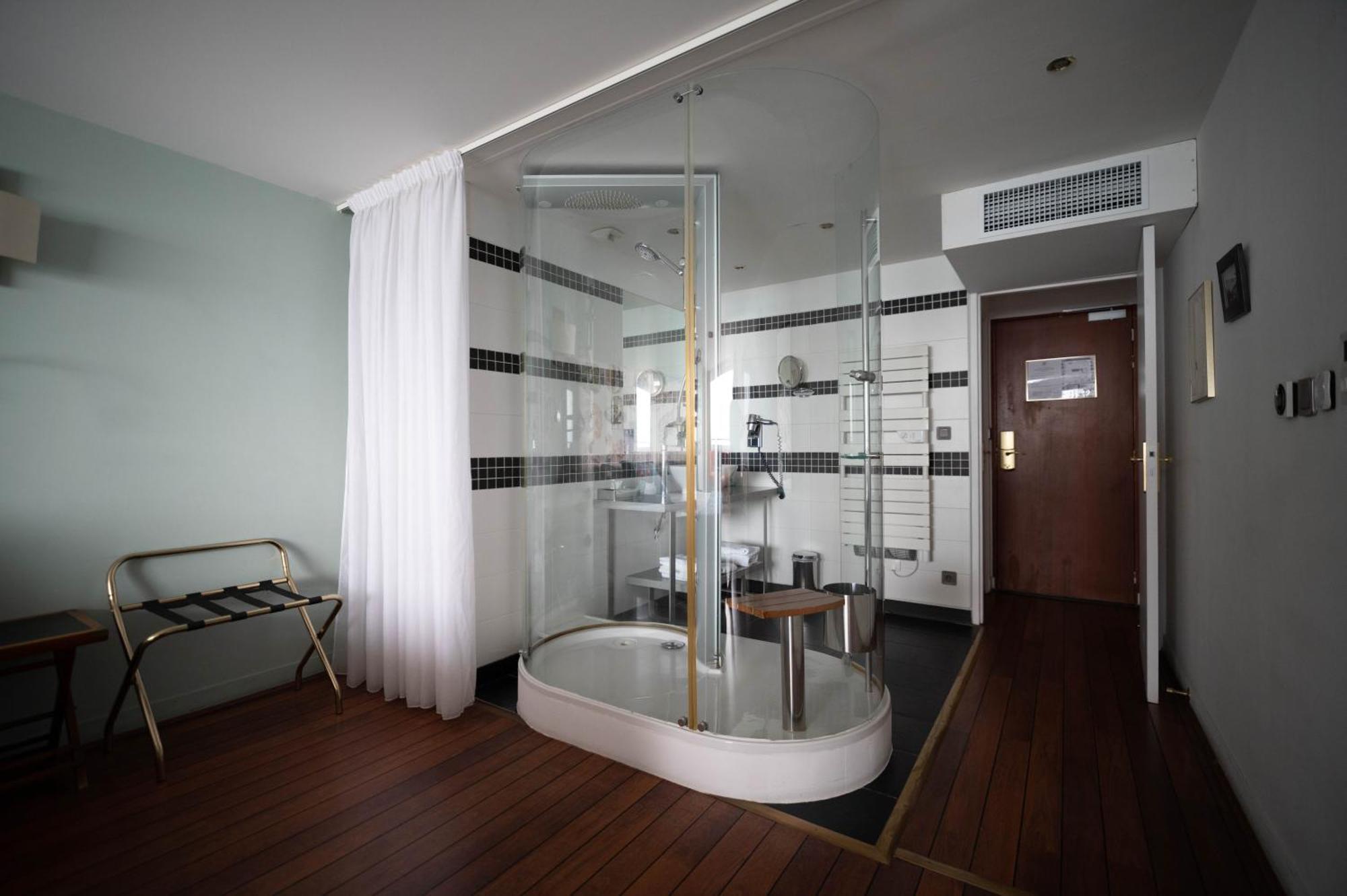 Logis Hotel - La Petite Rade Le Havre Eksteriør billede