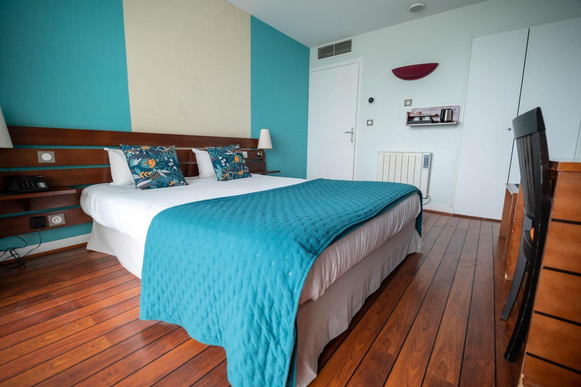 Logis Hotel - La Petite Rade Le Havre Eksteriør billede
