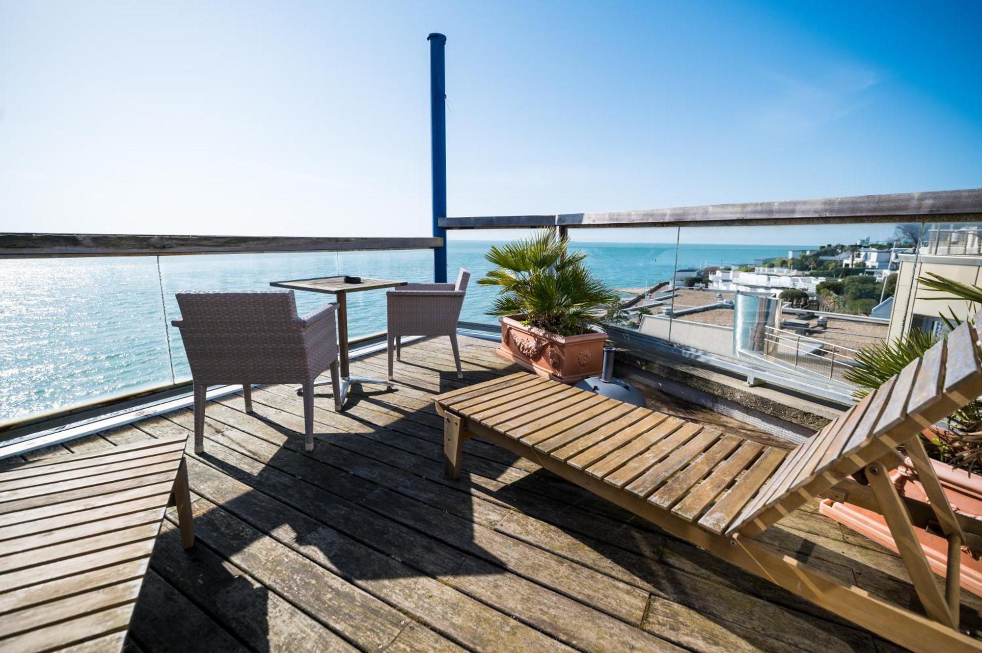 Logis Hotel - La Petite Rade Le Havre Eksteriør billede