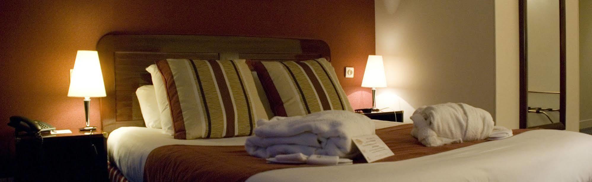 Logis Hotel - La Petite Rade Le Havre Eksteriør billede